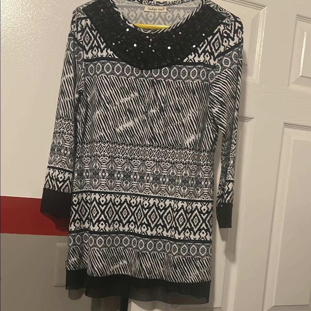 Indigo Soul Black and White Graphic Tunic with Bib Collar